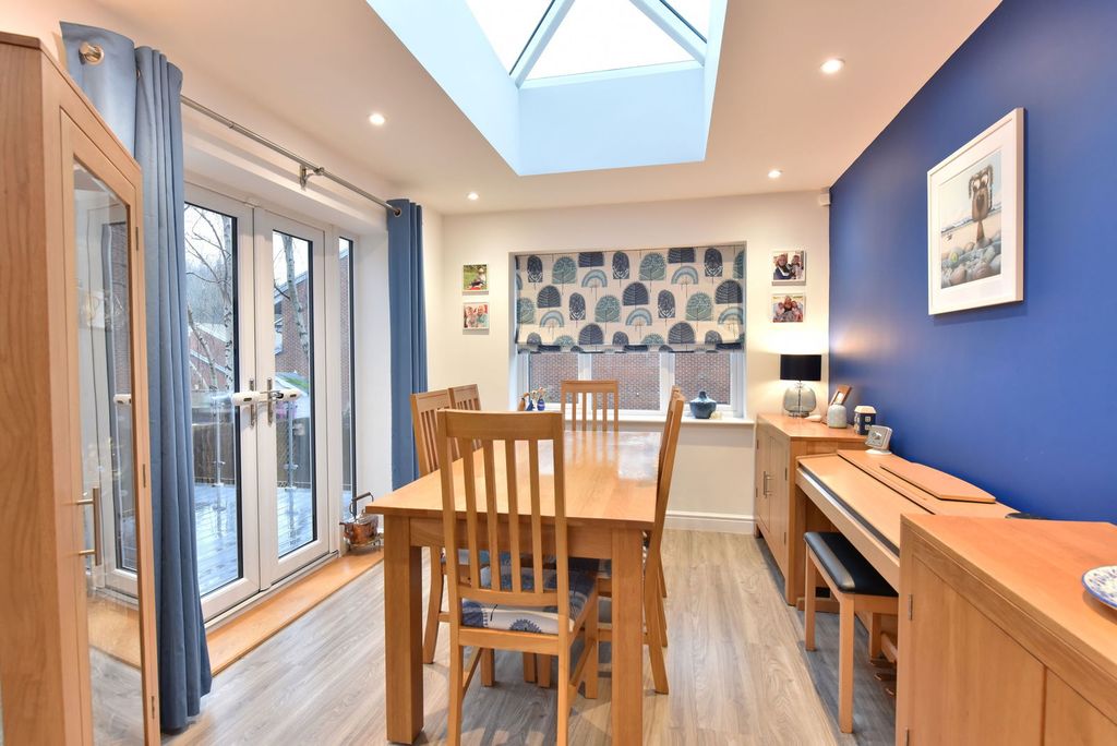 Property photo 3 of 30