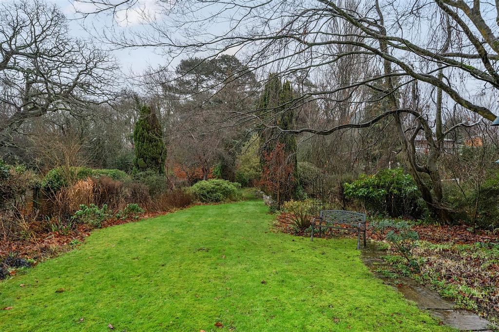 Property photo 2 of 18 1396468-9-6968c8262B54F.Jpg