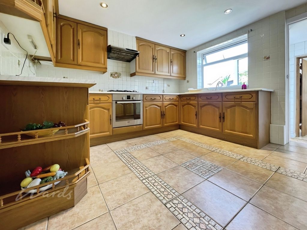 Property photo 2 of 13 Kitchen