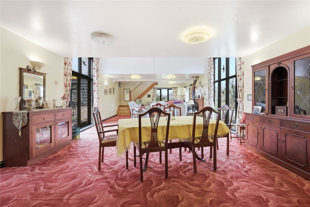 Property photo 2 of 13 Sitting/Dining Room