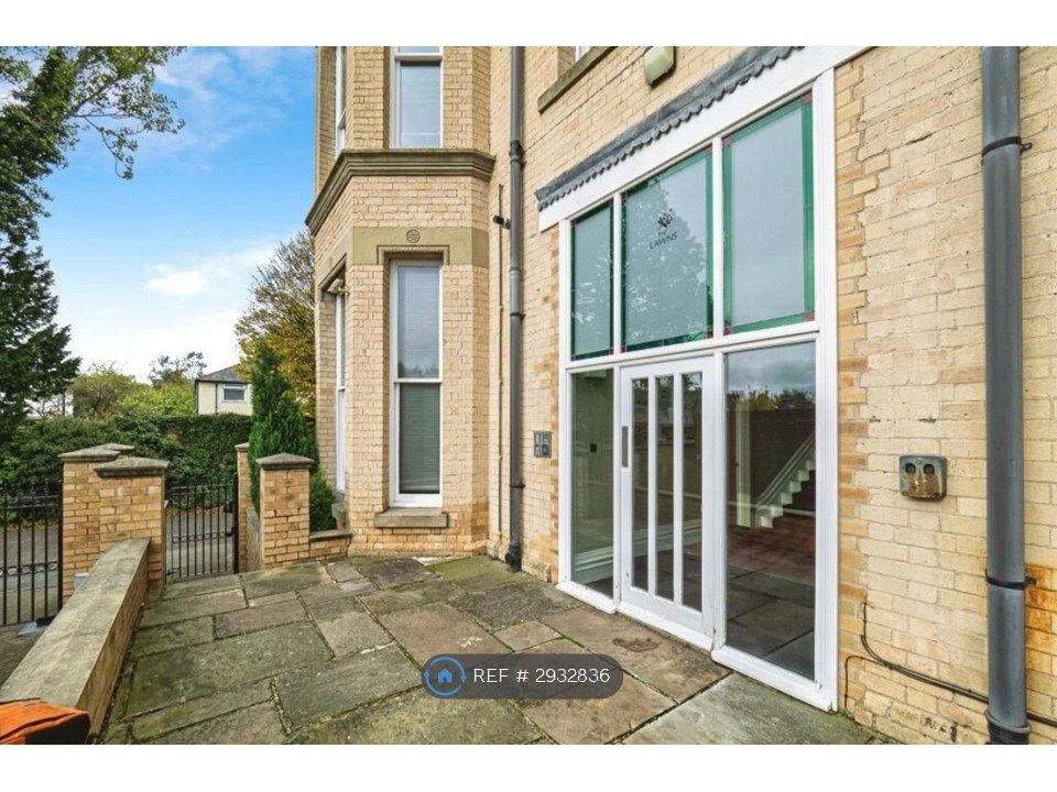 Property photo 2 of 9