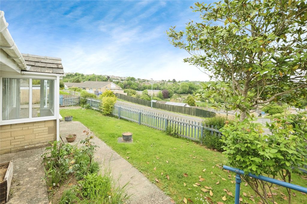 Property photo 2 of 19 Picture No. 43