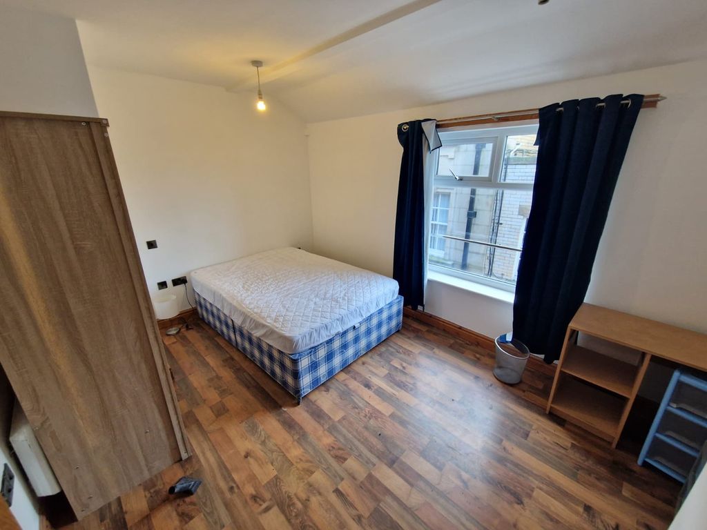 Property photo 2 of 2