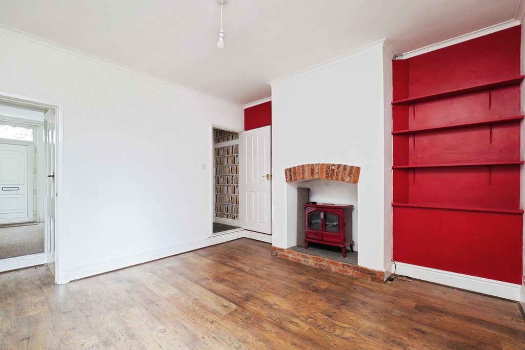 Property photo 2 of 17 Photo