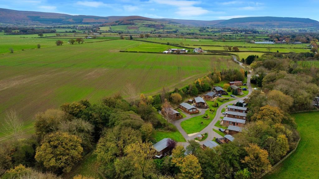 Property photo 3 of 12