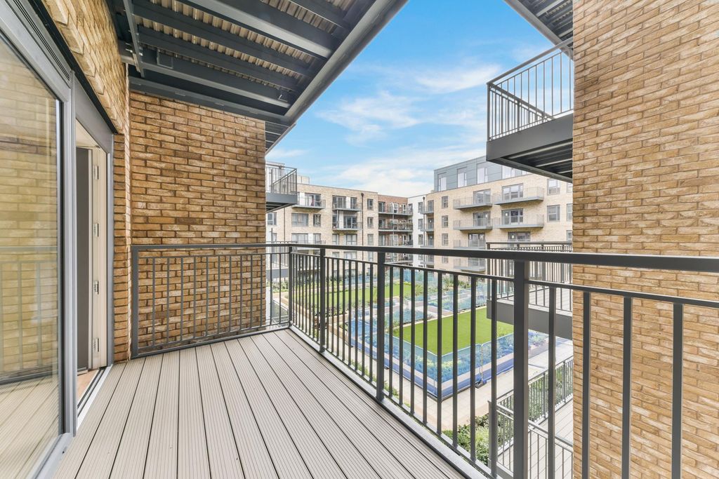 Property photo 2 of 6