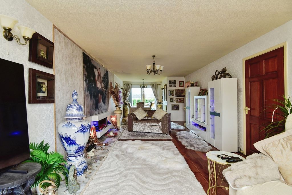 Property photo 2 of 20 Pbox-Img.Jpg