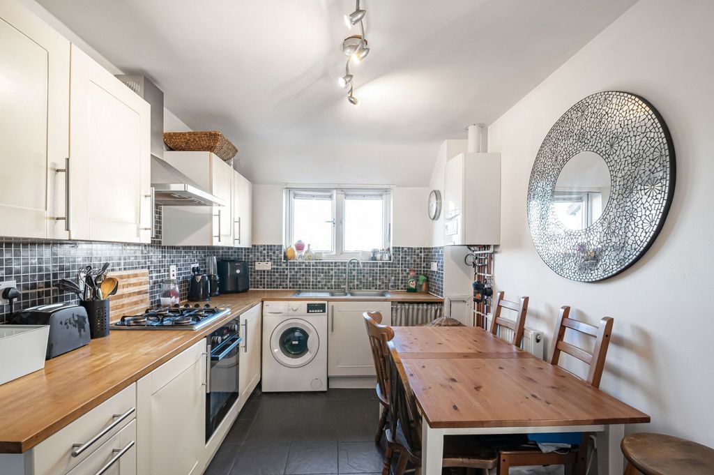 Property photo 2 of 13 Photo 5