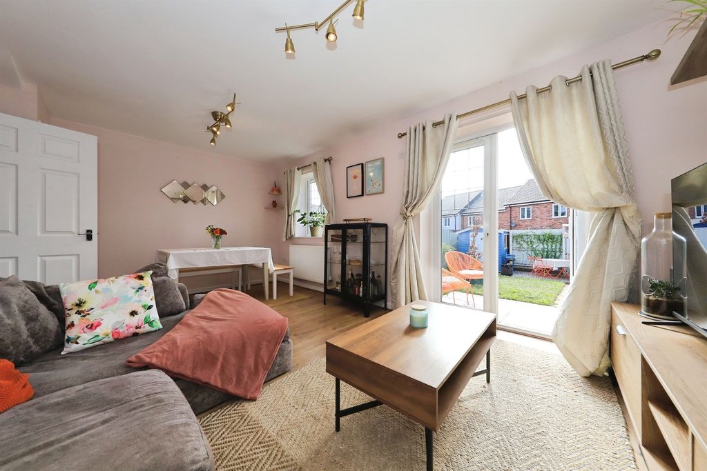 Property photo 2 of 16