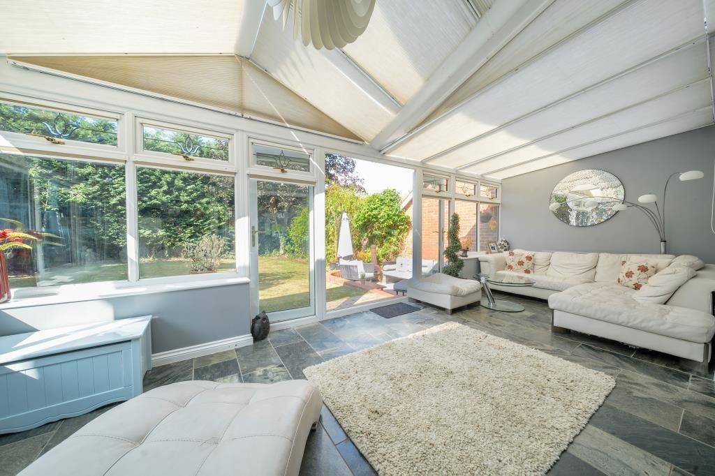 Property photo 3 of 20 Living Area