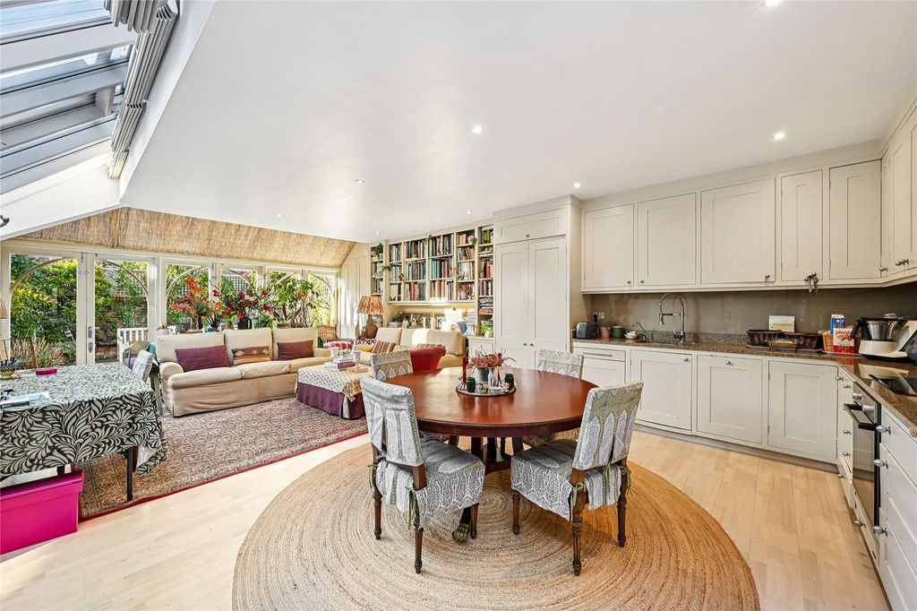 Property photo 2 of 13 Kitchen/Dining Room