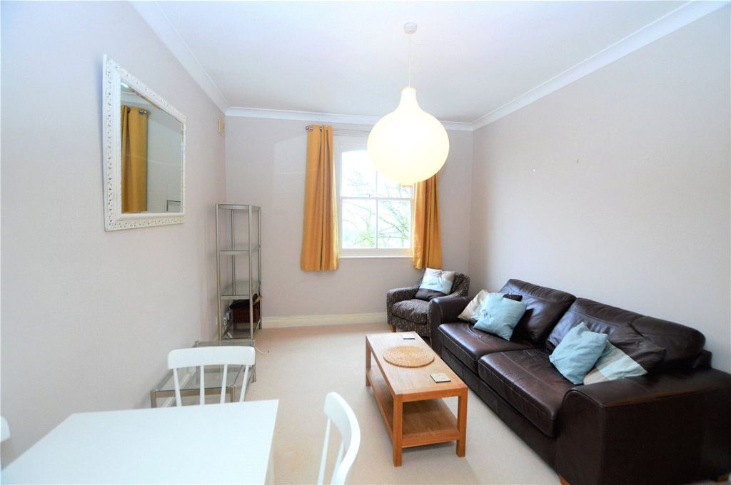 Property photo 1 of 11 Picture No. 02