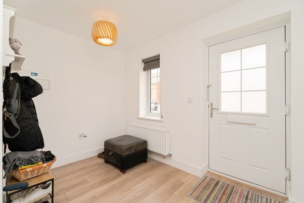 Property photo 2 of 17 Photo