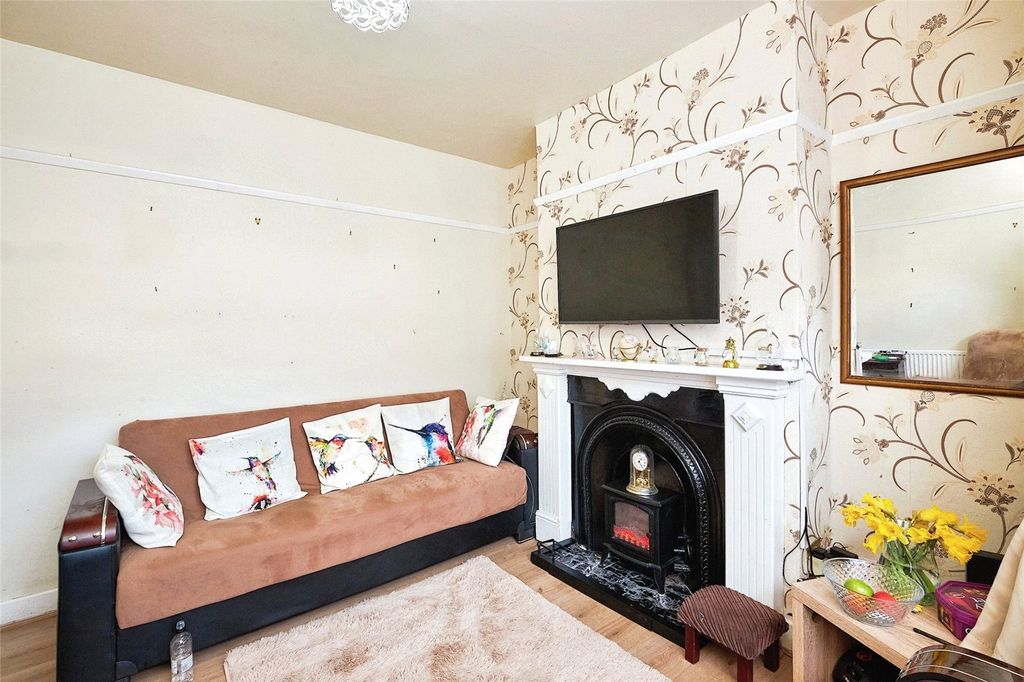 Property photo 3 of 14 Picture No. 05