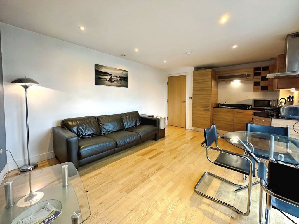 Property photo 1 of 7 Picture No. 14