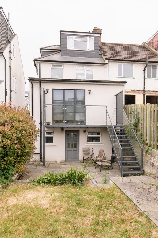 Property photo 3 of 22