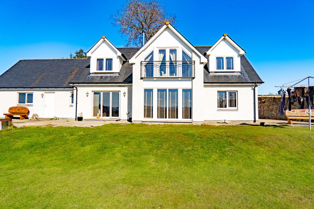 Property photo 1 of 42