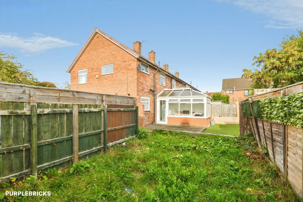 Property photo 2 of 28