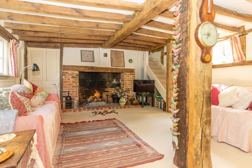 Property photo 2 of 21
