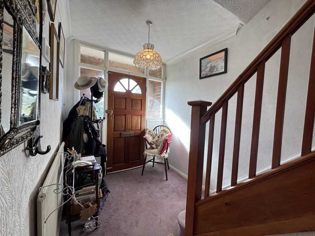 Property photo 3 of 30 3 Bedroom Semi-Detached (House) At Barrow Road, Sileby - Property Photo 3