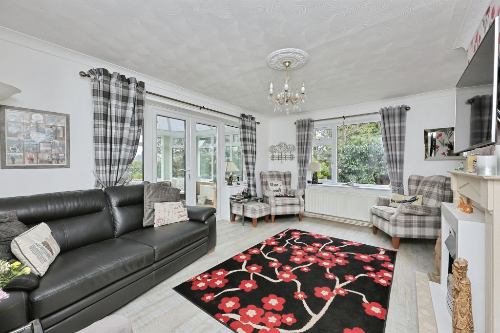 Property photo 2 of 34