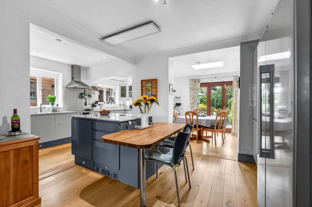 Property photo 2 of 25 Kitchen Dining Room