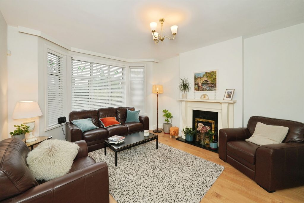 Property photo 3 of 29