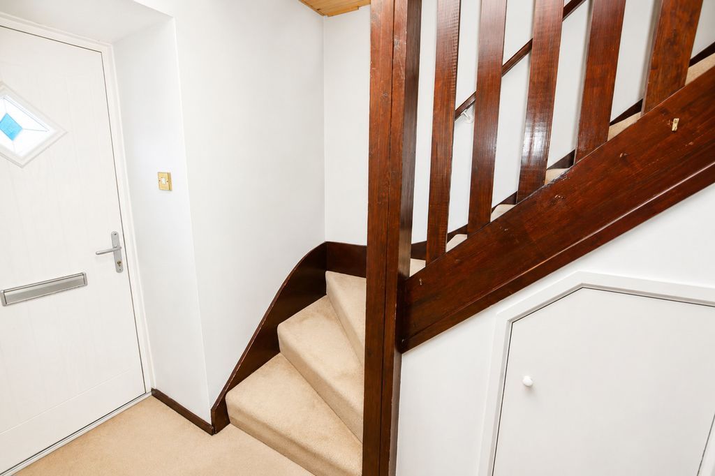 Property photo 3 of 14 Photo 17