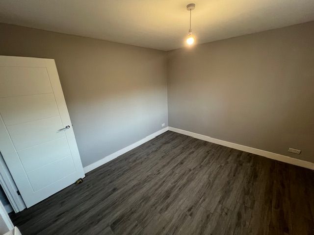 Property photo 3 of 6 Images