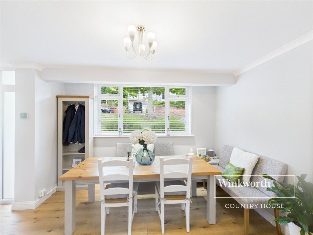 Property photo 3 of 21 Picture No. 29