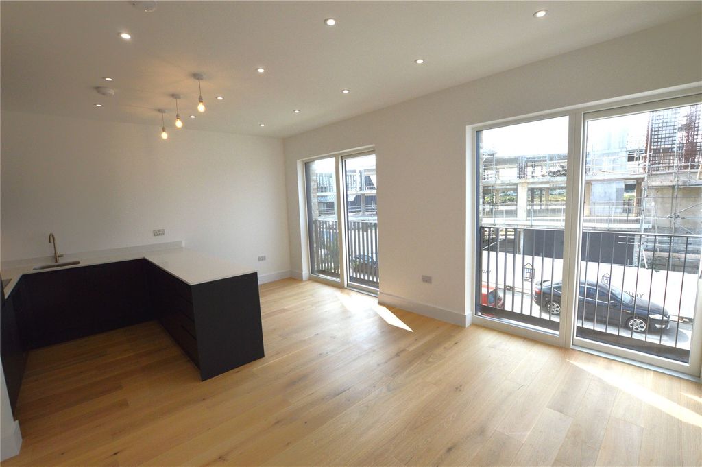 Property photo 3 of 10 Picture No. 04