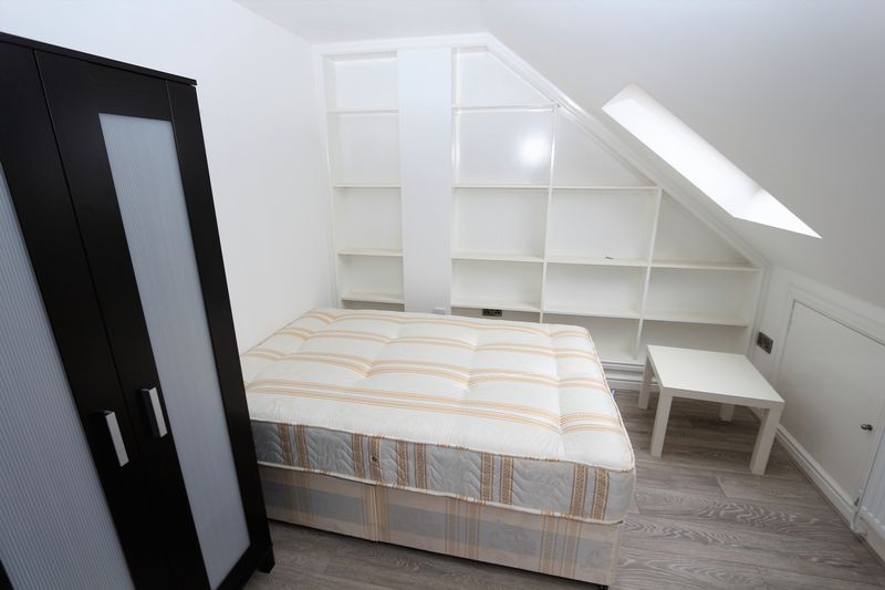 Property photo 2 of 9 Photo 6