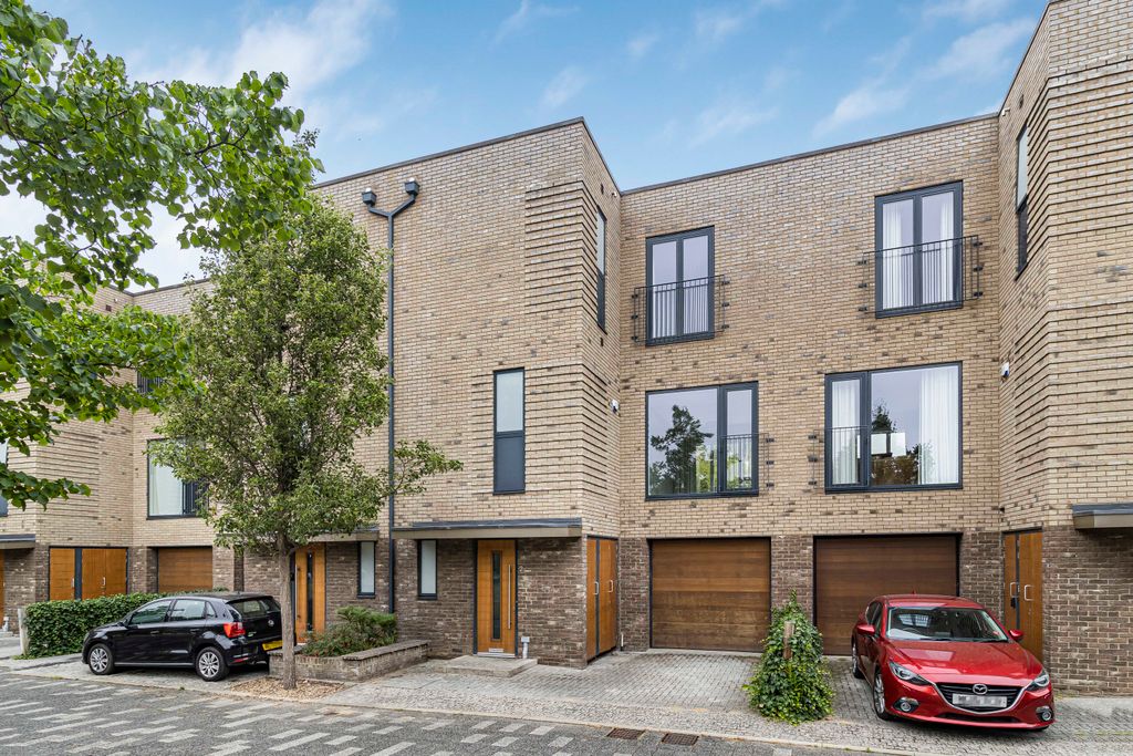 Property photo 1 of 23 557219