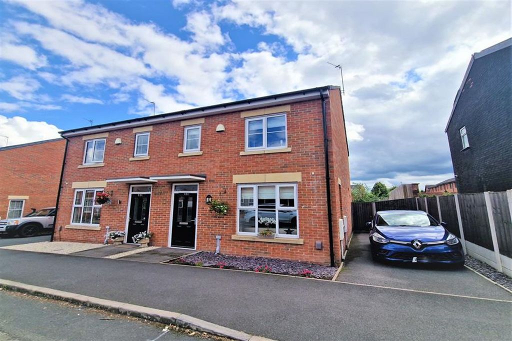 Property photo 1 of 24