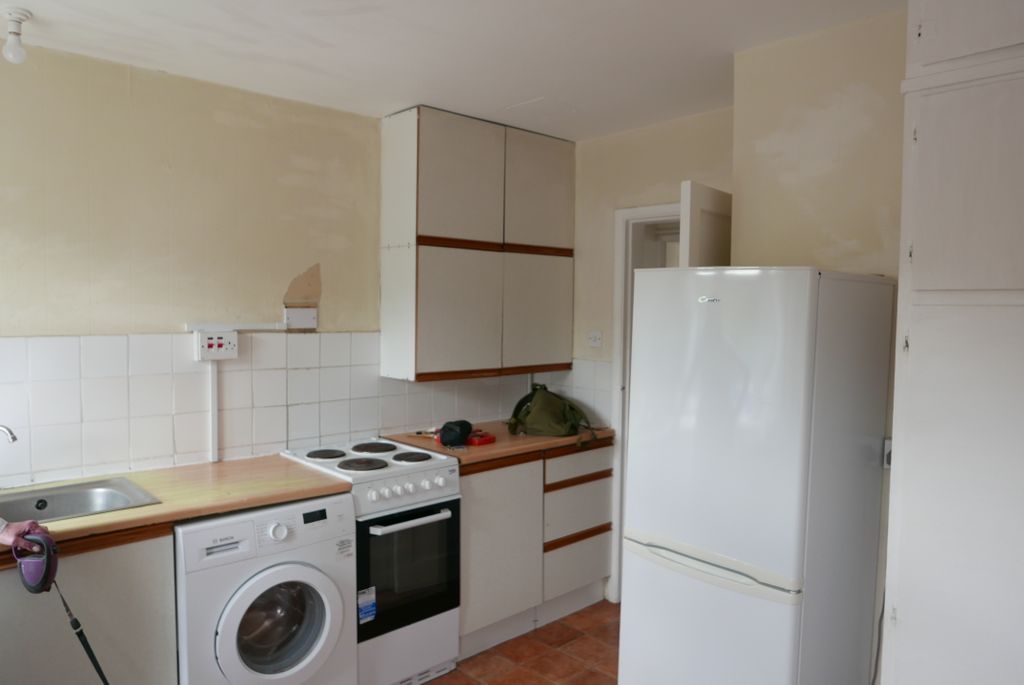 Property photo 3 of 11 Kitchen With Kitchen/Diner Potential