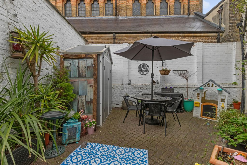 Property photo 3 of 14