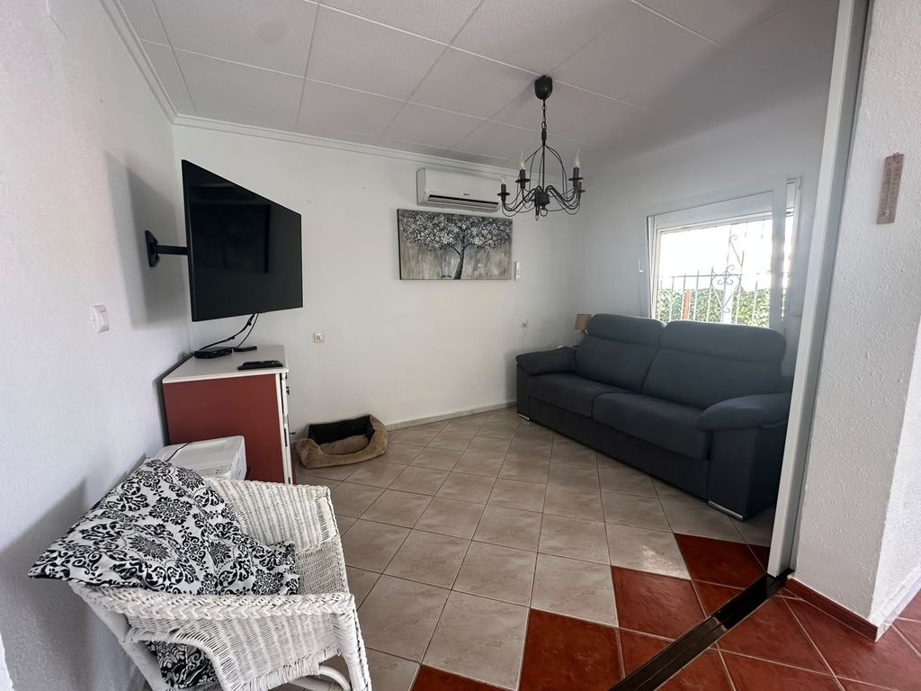 Property photo 3 of 32
