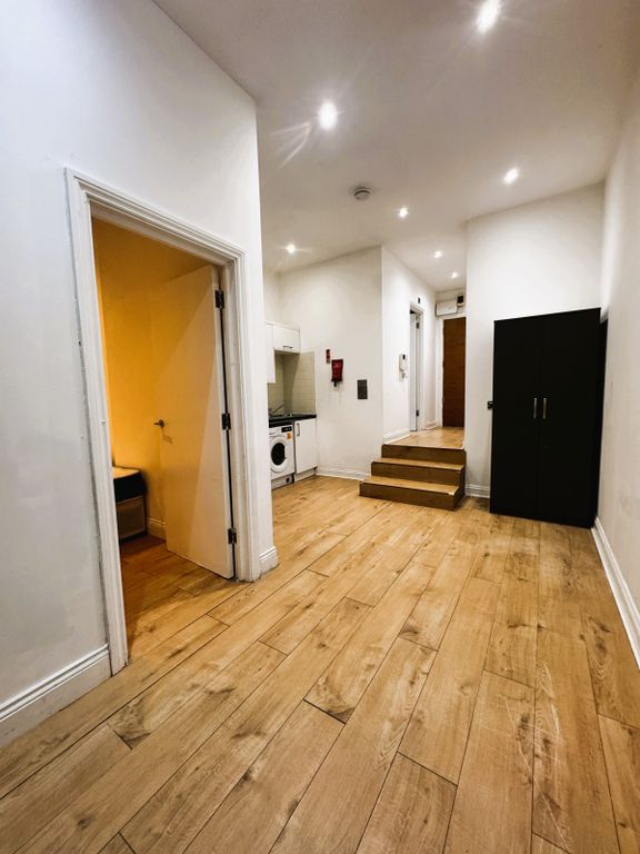 Property photo 1 of 6 1 Bed Flat To Rent High Street, New Malden Kt3