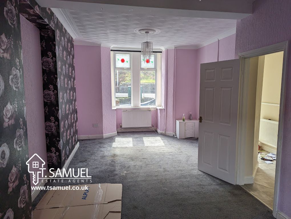 Property photo 2 of 13 Living Room