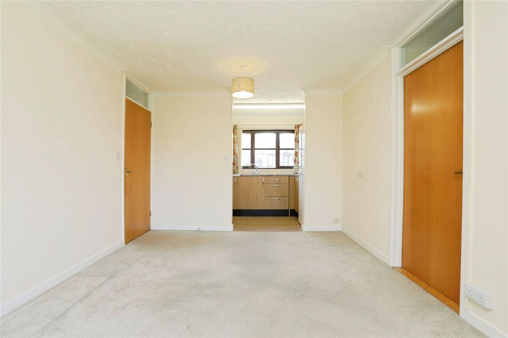 Property photo 2 of 10 Picture No. 08