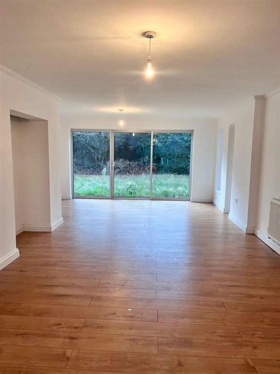 Property photo 3 of 16 46120Fee-4Af2-442c-B64E-2B81dc1Dbf8F.Jpg