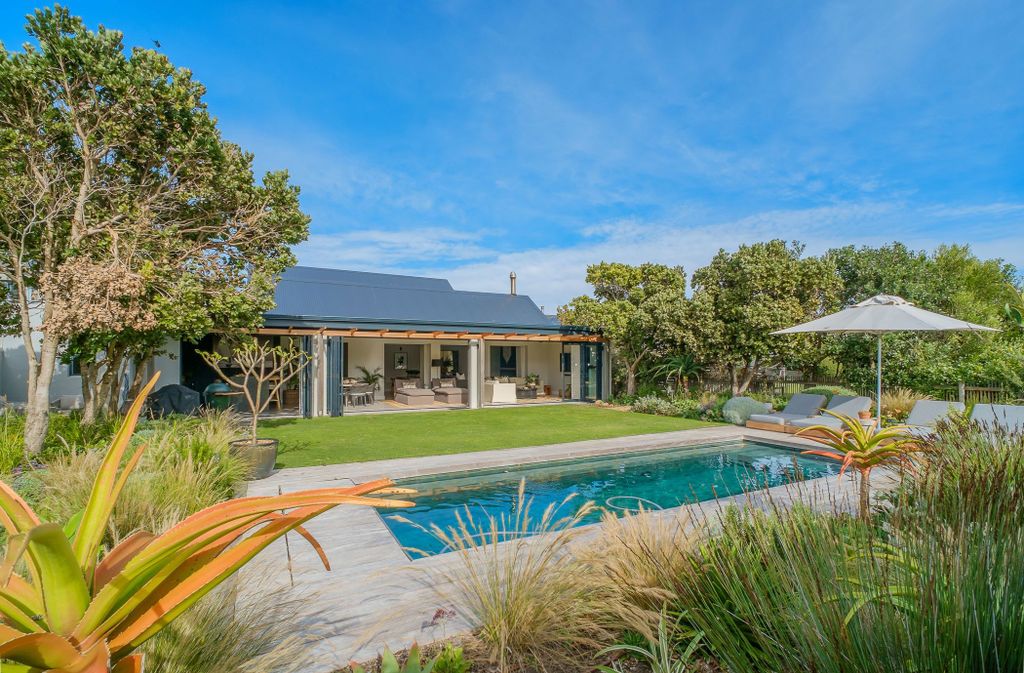 Property photo 3 of 37 Fh1741502
