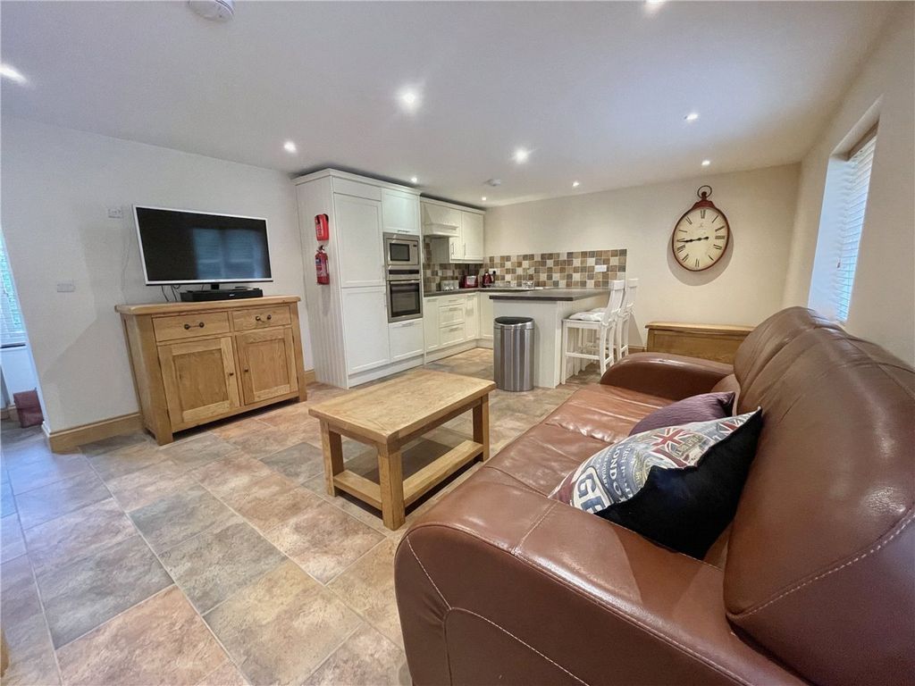 Property photo 2 of 13 Picture No. 06