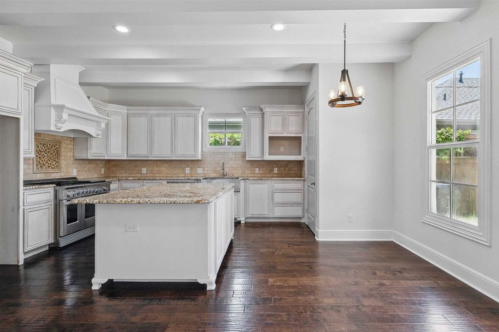 Property photo 2 of 3 <Alttext/>