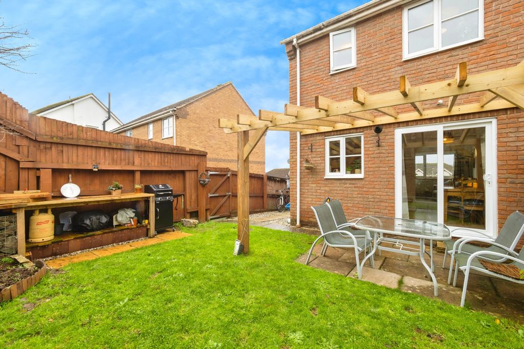 Property photo 3 of 15