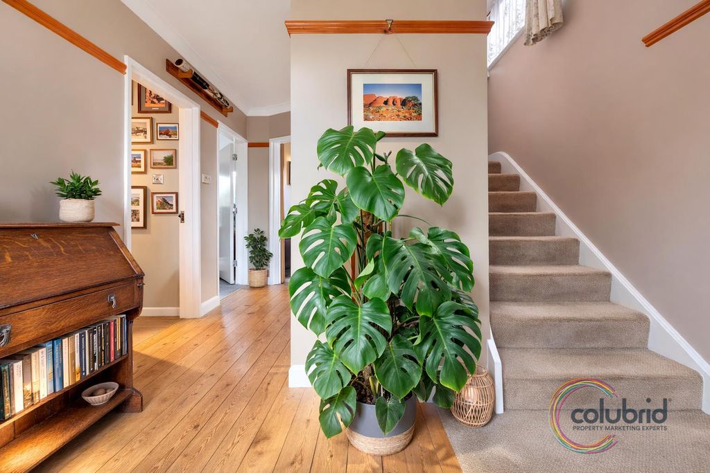 Property photo 2 of 14