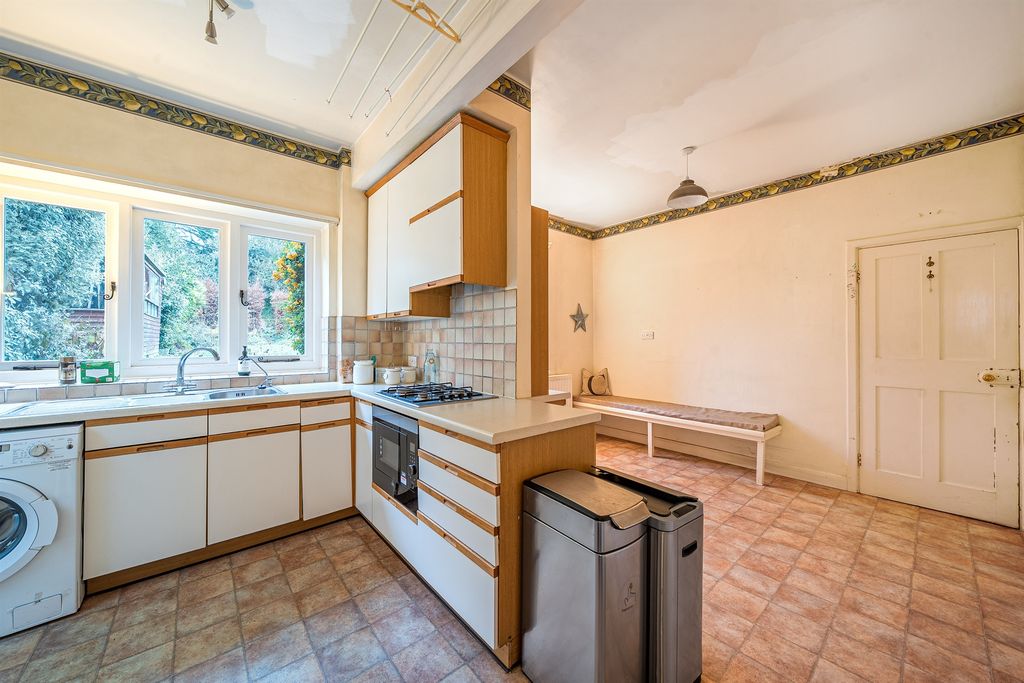 Property photo 3 of 13