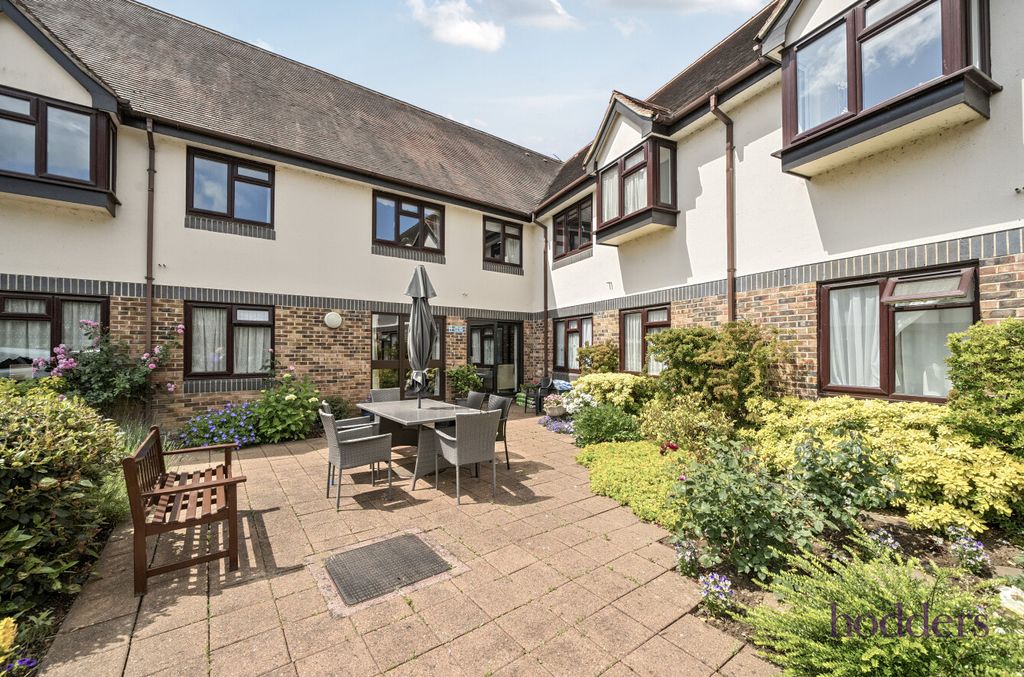 Property photo 1 of 12 61A775F2-599d-43c...