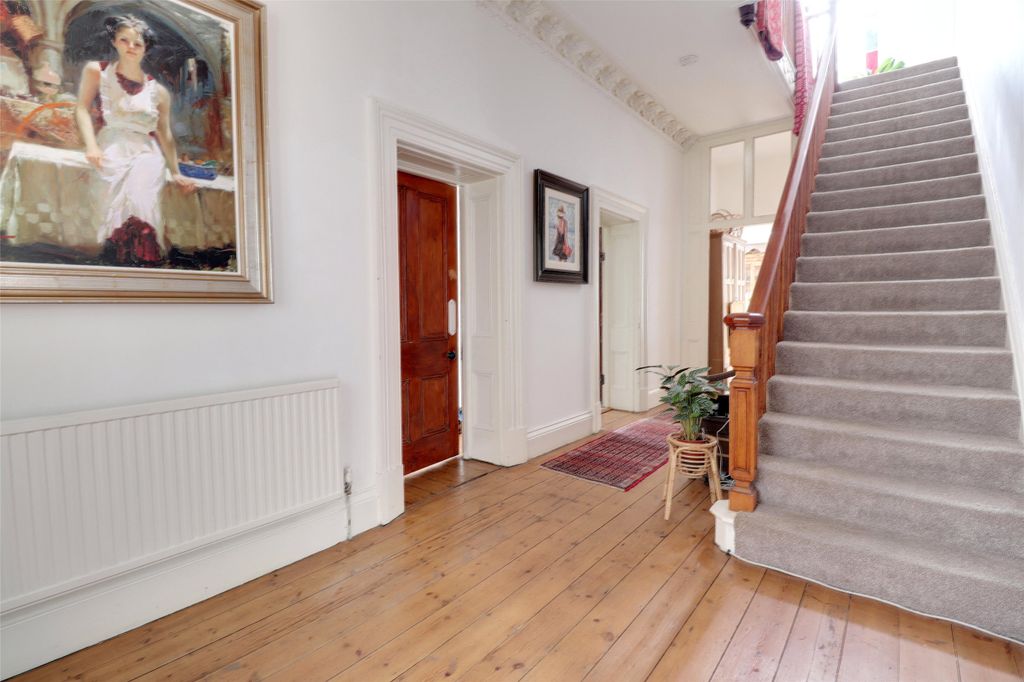 Property photo 3 of 22 Picture No. 03
