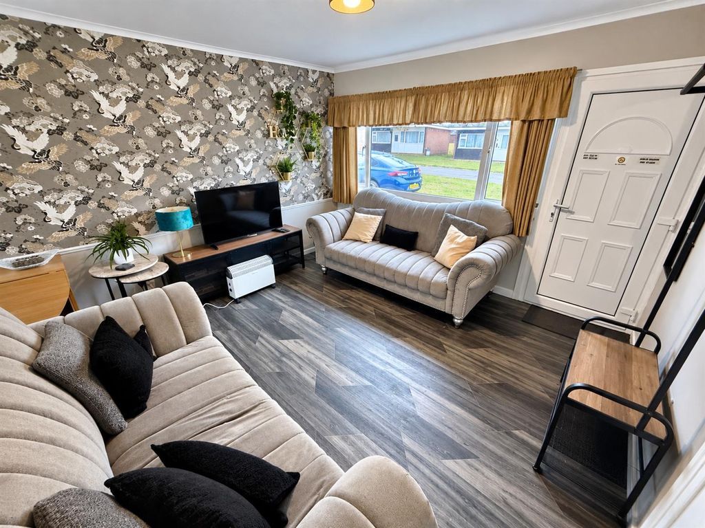 Property photo 2 of 8 Open Plan Kitchen/Living Room